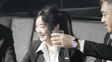Office Lady