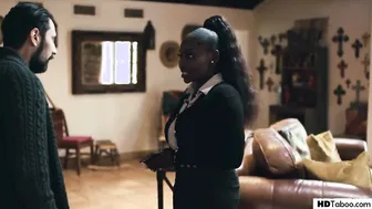 African Realtor Does Everything For The Sale