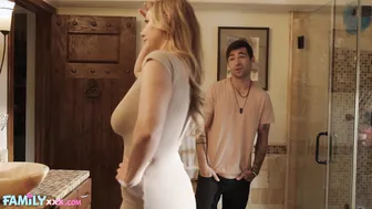 Stepmom Jasmine Daze Is A Lucky Anal Squirting Treat 2