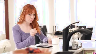 Collins porn video – Red Head Hottie Madi Collins is prone to wandering around the house into skimpy little outfits that really showcase her tight