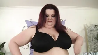 Sexy Fat Slut Gets Herself Off Bigtime