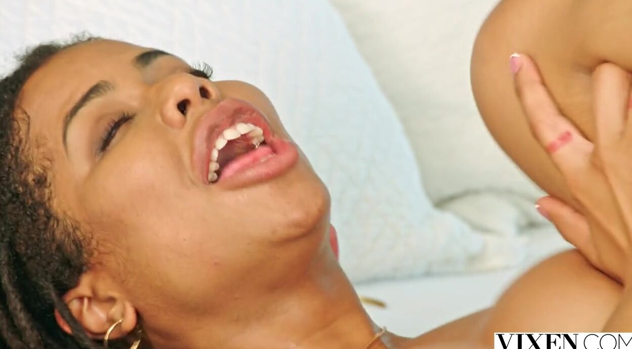 Kira noir- Vixen