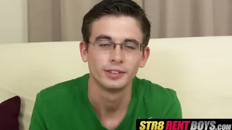 Nerdy looking homosexual loves wanking his big dick
