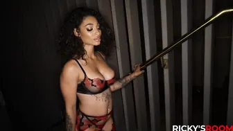 Erotic medusa-rickys room