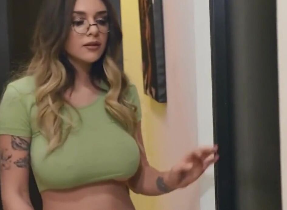 gabbie carter in answer #2216849