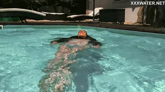 Hot chick Lana swims nude for you guys