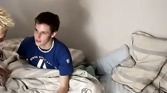 Feet worshiping twinks go freaky in the bathtub and bed