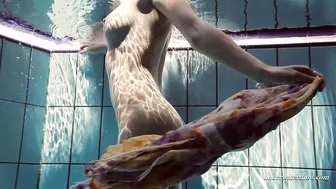 Russian petite skinny beauty Lera underwater