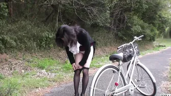 Mature Japanese outdoor bottomless bicycle riding and sex