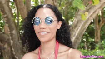 Fiji and her beach besties want dick and party