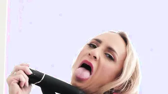 Mrs. Foxx has been a bad girl