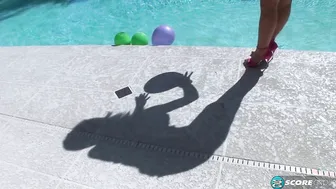 Legs-A-Poppin 2