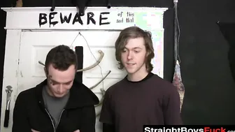 Good looking dudes have kinky gay threesome fuck session