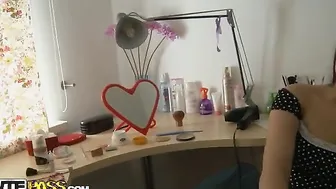 Chubby slutty sexgirl gets it in the pussy
