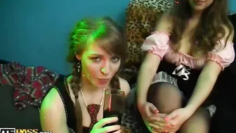 Pantyhose fuck and hot threesome