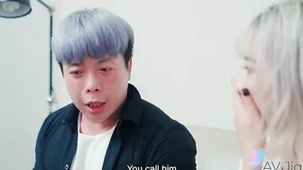 A BF forces Wang to cheat on him with his best friend