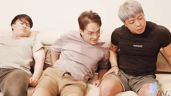 Jiu Jiu and her friends spend an evening inside a wild group sex
