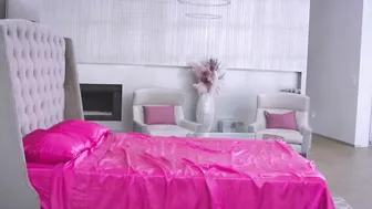 a young has the best threesome of her life