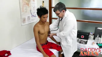 Patient porn video – Doctor Daddy measures twink patients ass with his cock