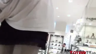 Voyeur secret footage of Japanese women in public