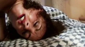 Pretty Housewife Uses Her Big Toy To Orgasm herself Relax