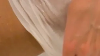 Sweet And Sexy Honey Cleansing Her Dirty Bod In The Bath