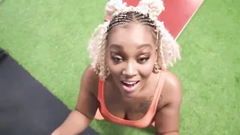 Curby ebony babe mimi curvaceous twerks her big ass