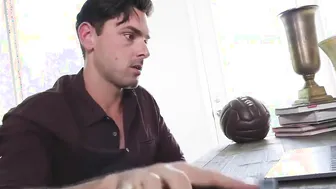 sarah banks worshipped by thick white cock