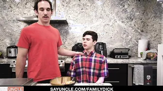 Uncle Greg Holds Down The Fort Ch 1: My Favorite Uncle