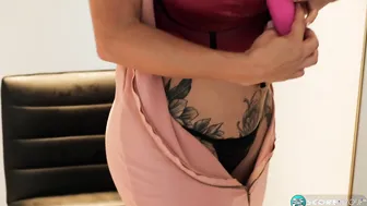 Big-titted Latina wife and MILF Nikki Brava fucks her cunt 3