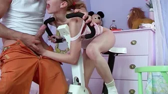 College beauty dicked in anal hole