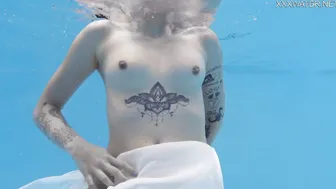 Sexy Slut Mimi Cica Swims Naked In The Pool