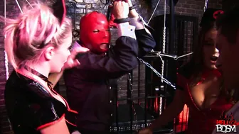 Hot dommes having a kinky orgy