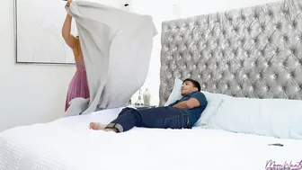 Creampie my E cup tits stepmom