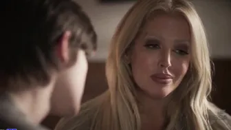 Alura jensen- stepmom crush