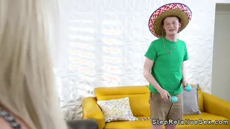 Gringo stepsosn POV fucks curvy MILF stepmom