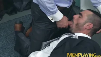 Submissive Isaac Jones dominated by muscular Hans Berlin