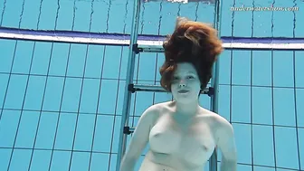 Sexy Czech Lenka Swims With Nude Passion