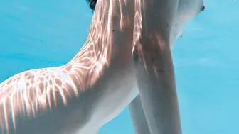 Hot Chick In Public Swimming Pool All Alone And Wet