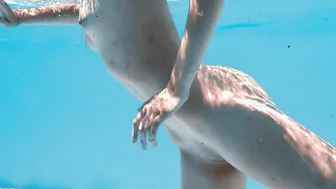 Hot Chick In Public Swimming Pool All Alone And Wet
