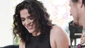 Up and close with latina Victoria Voxxx