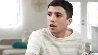 Lynn porn video – River Lynn is obsessed with cum. When her stepbrother Ricky Spanish asks her on a date River sees an opportunity.