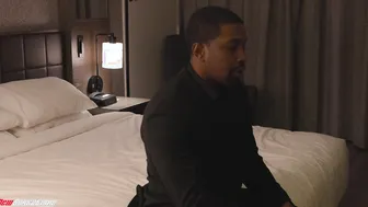 Chanel Camryn Shows The Manager A Better Solution