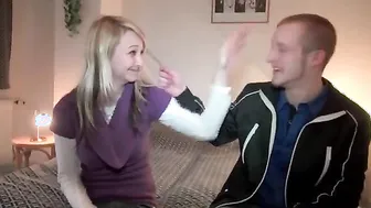 Old trick works on young pussy
