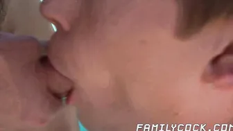 Gorgeous jock Taylor Reign nailed by horny twink Jack Bailey