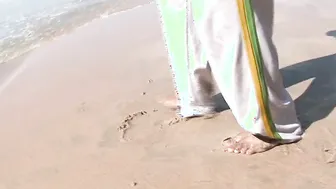 Beach Bananza