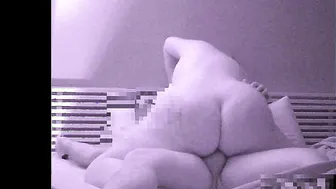 women showing her fuckable butt to the camera