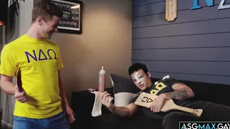 Prank results in ass spank