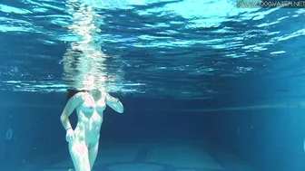Swimming pool erotics by Diana sexy Spanish girl