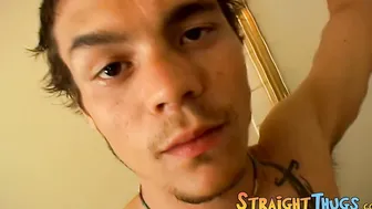 Two straight thugs are sucking each others cocks for money